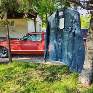 Men's Calvin Klein Large Jean Jacket with tags